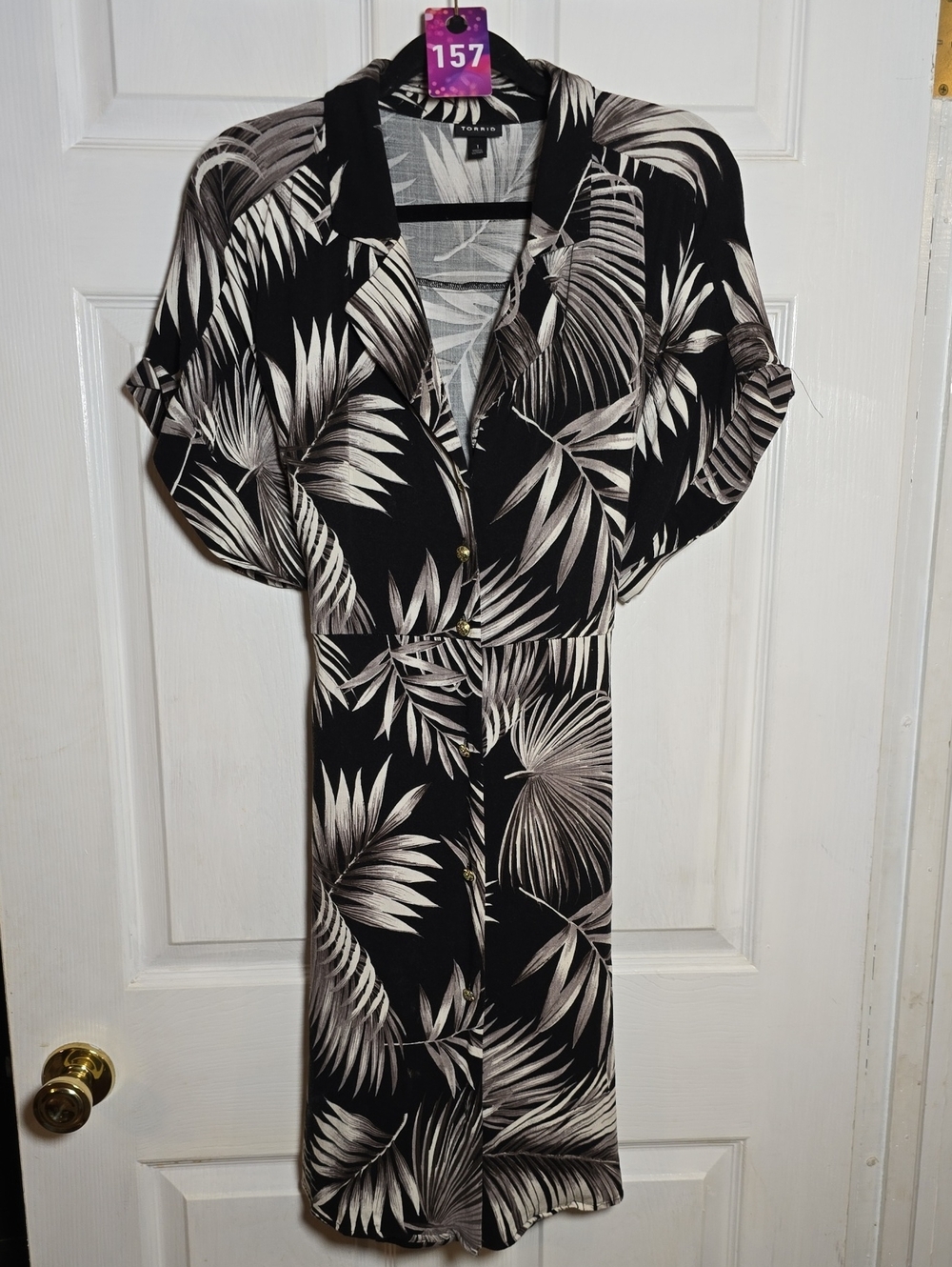157 Torrid 1 1X Black and Beige Palm-Print Midi Hawaiian Dress